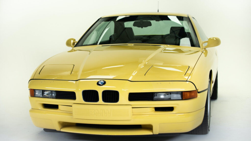 BMW Colors Dakar Yellow BMW E31